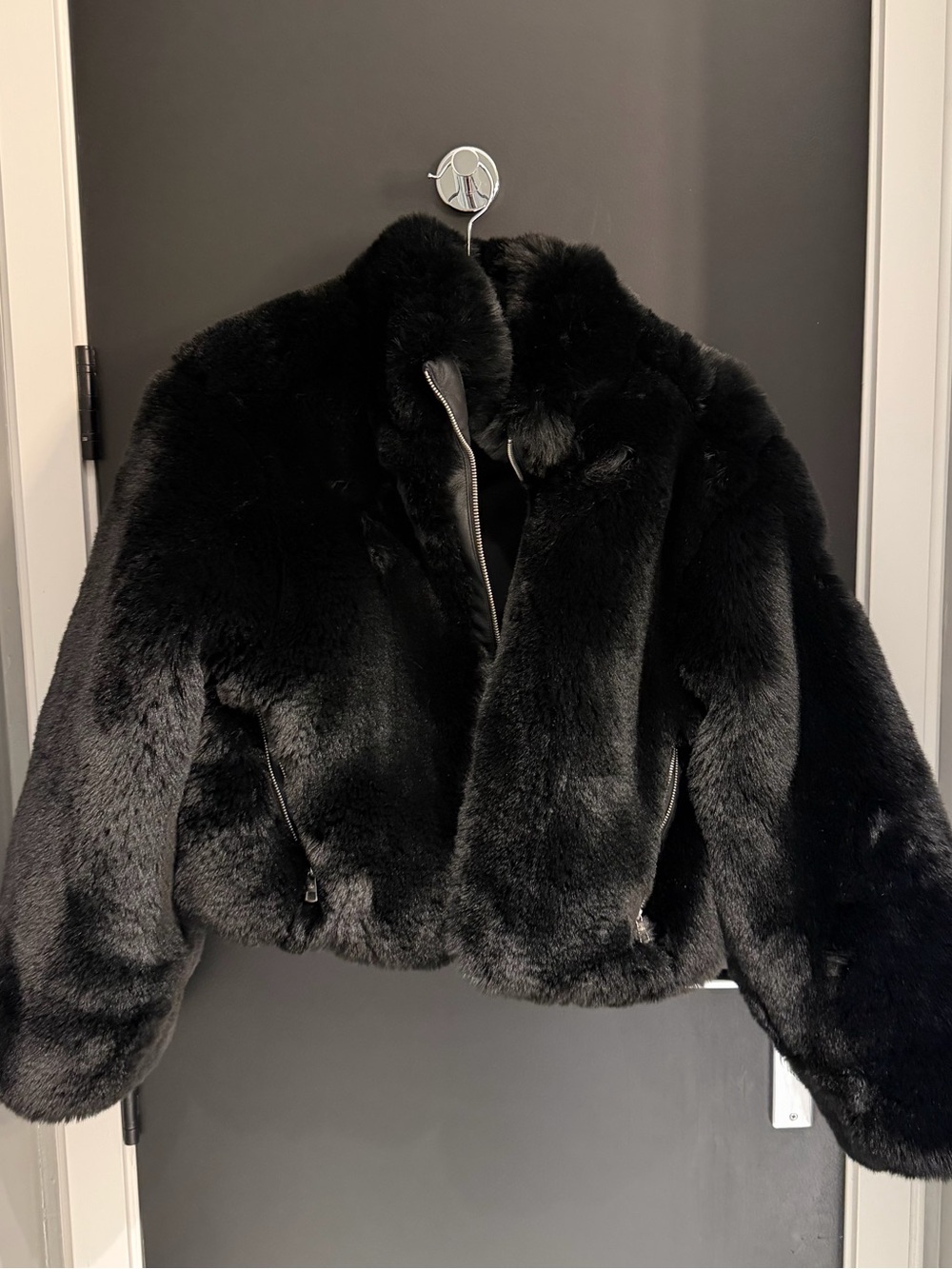 ALO Yoga Black Opulent Faux Fur Cropped Jacket